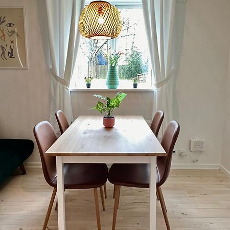 5 Minute Walk To Lego House - 50M2 Apartment With Garden / A Unit Billund Exteriör bild